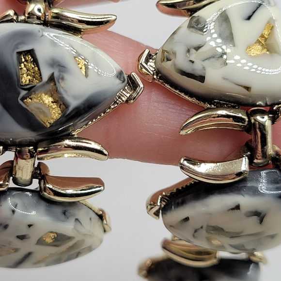 VTG Coro Demi-Parure: Gold Tone Setting | White, Black, Gold "Confetti" | SIGNED - Picture 3 of 13